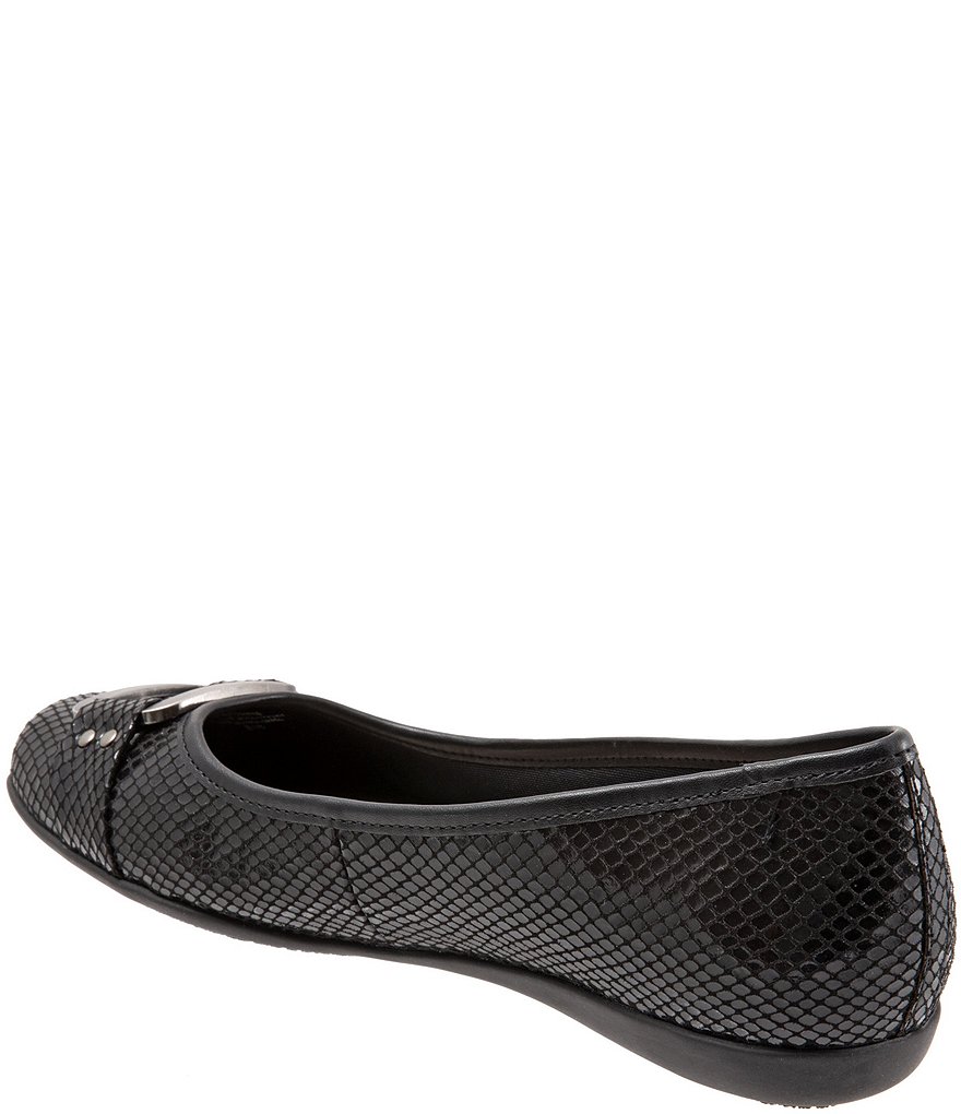 Trotters Sizzle Signature Snake Print Slip Ons