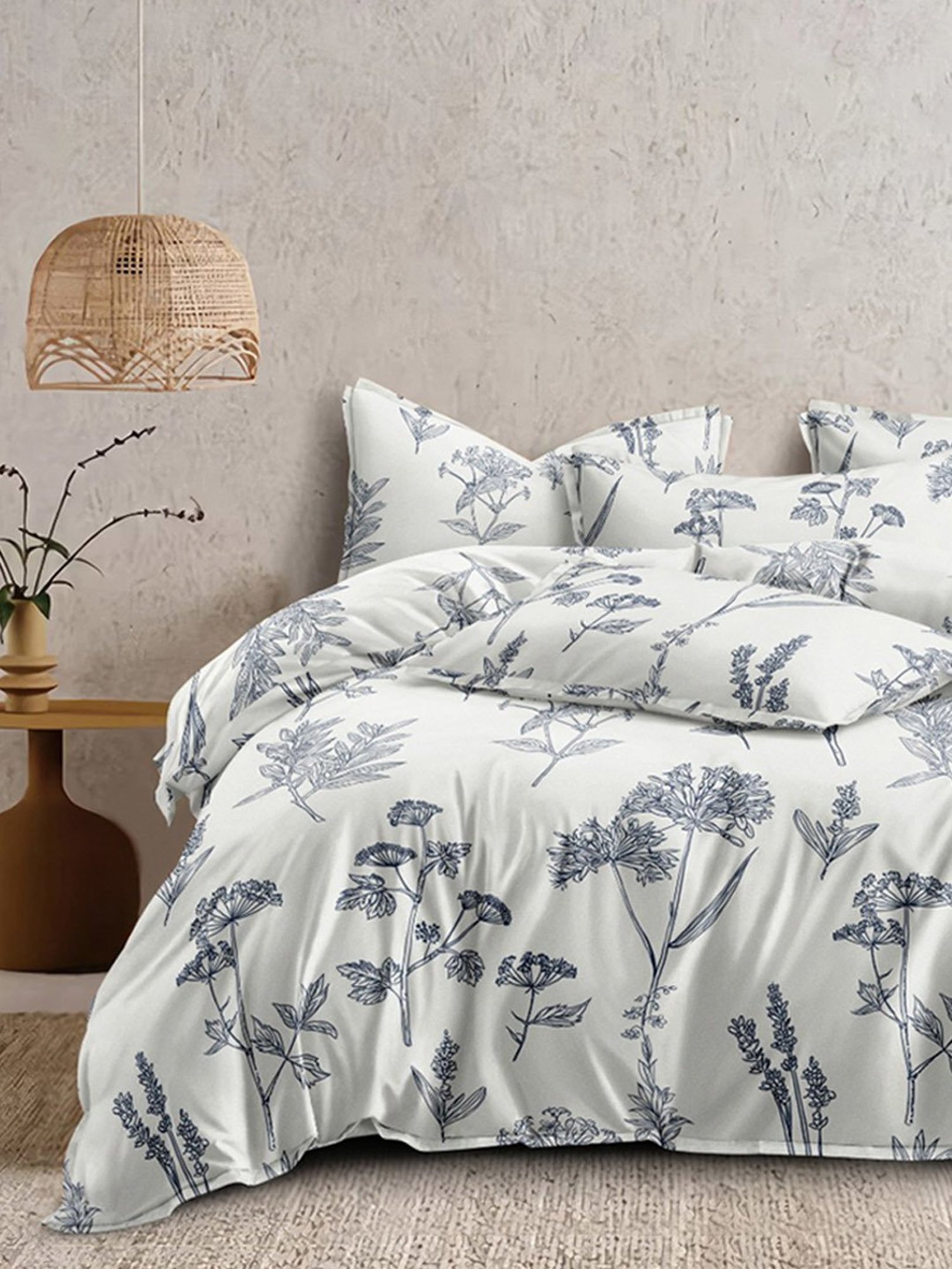 Ariana Tivoli UltraSoft Floral Grey 140 TC Microfibre Bedsheet with 2 Pillow Covers