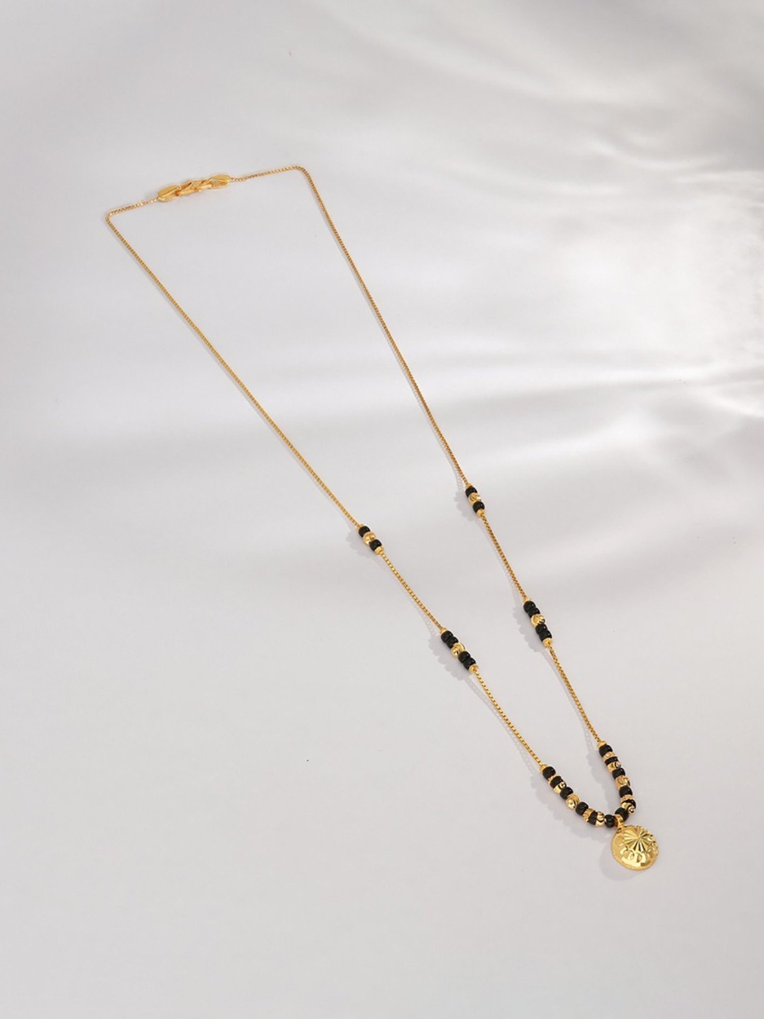 P.N.Gadgil Jewellers Noir Grace 22k Gold Mangalsutra