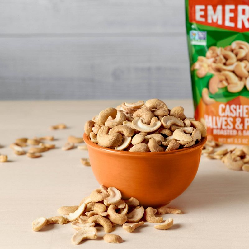 Emerald 100 Calories Cashews Roasted and Salted - 4.41oz/7ct