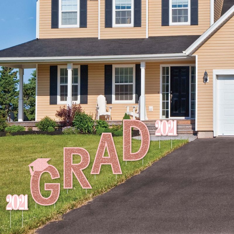 Big Dot of Happiness Gold Glitter 2021 Party Straws - No-Mess Real Gold Glitter Cut-Out Numbers & Decorative Graduation Paper Straws - Set of 24