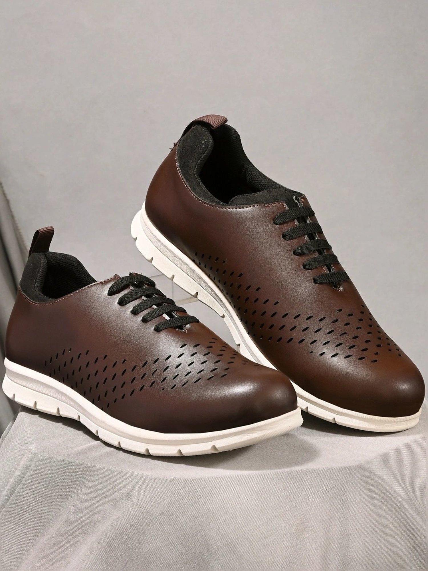 Hoversole Men's Rick Brown Oxford Shoes