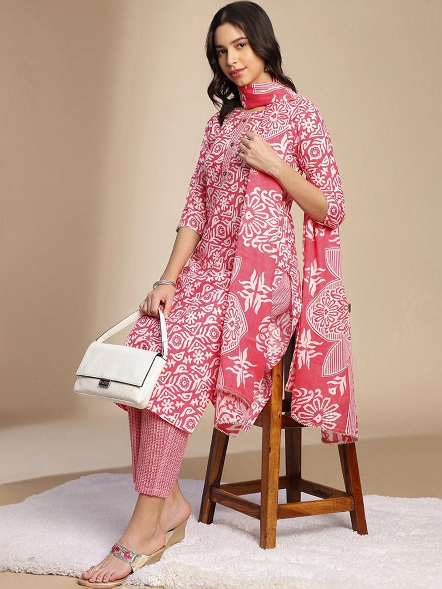 Skylee Pink Cotton Printed Kurta Pant Set With Dupatta