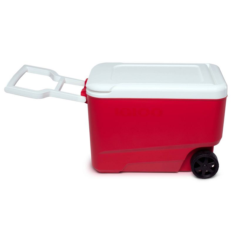 Igloo Wheelie Cool 38qt Portable Cooler - Red