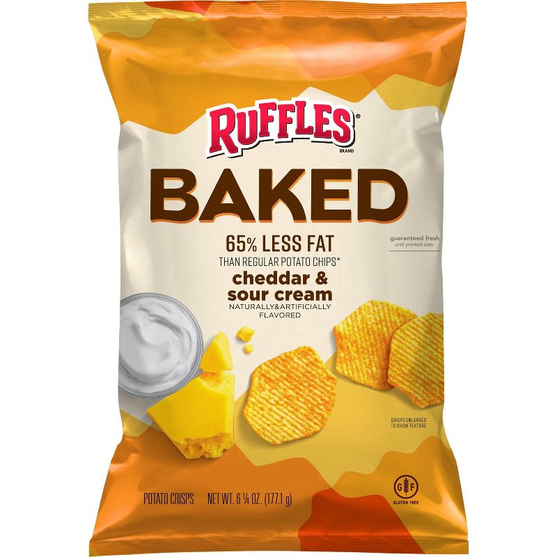 Ruffles Oven Baked Cheddar & Sour Cream Flavored Potato Crisps - 6.25oz