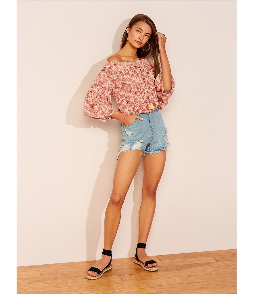 C&V Chelsea & Violet Mid Rise Distressed Cut-Off Denim Shorts