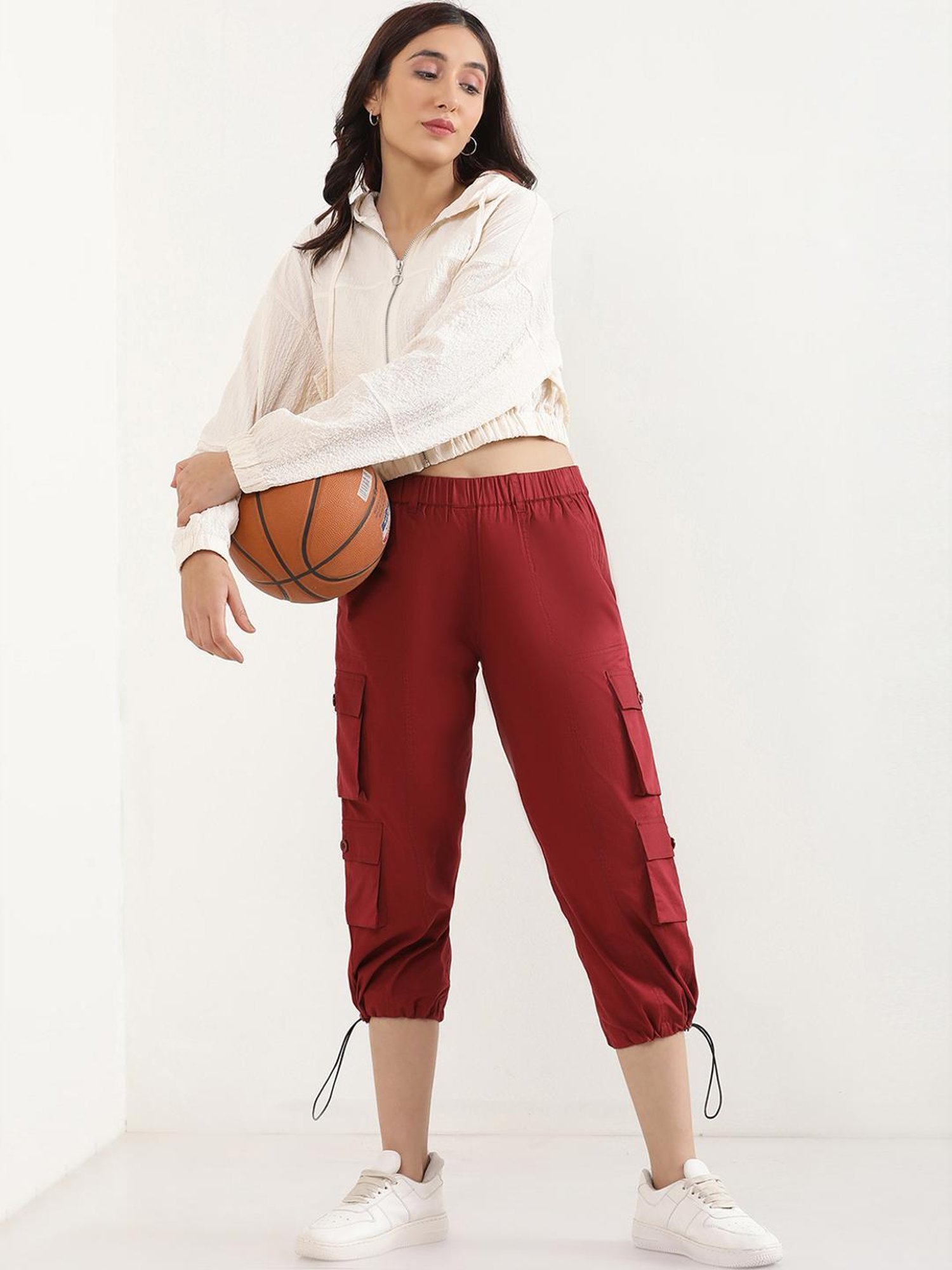 Elleven from Aurelia Red Cotton Mid Rise Capris