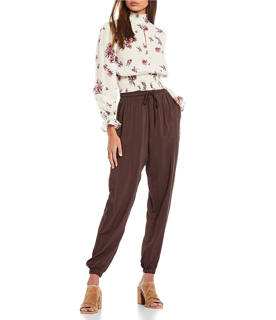 Coco + Jaimeson Floral-Printed Smocked Top