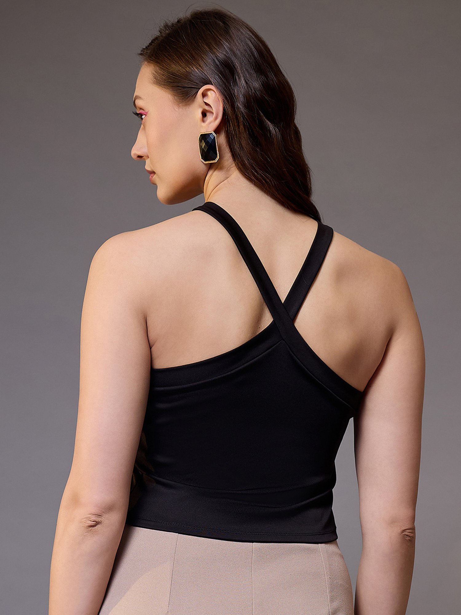 KASSUALLY Black Relaxed Fit Crop Top