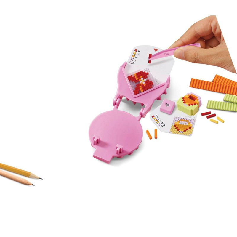 Pretty Pixels Eraser Maker Fashion Pack DIY Art Kit
