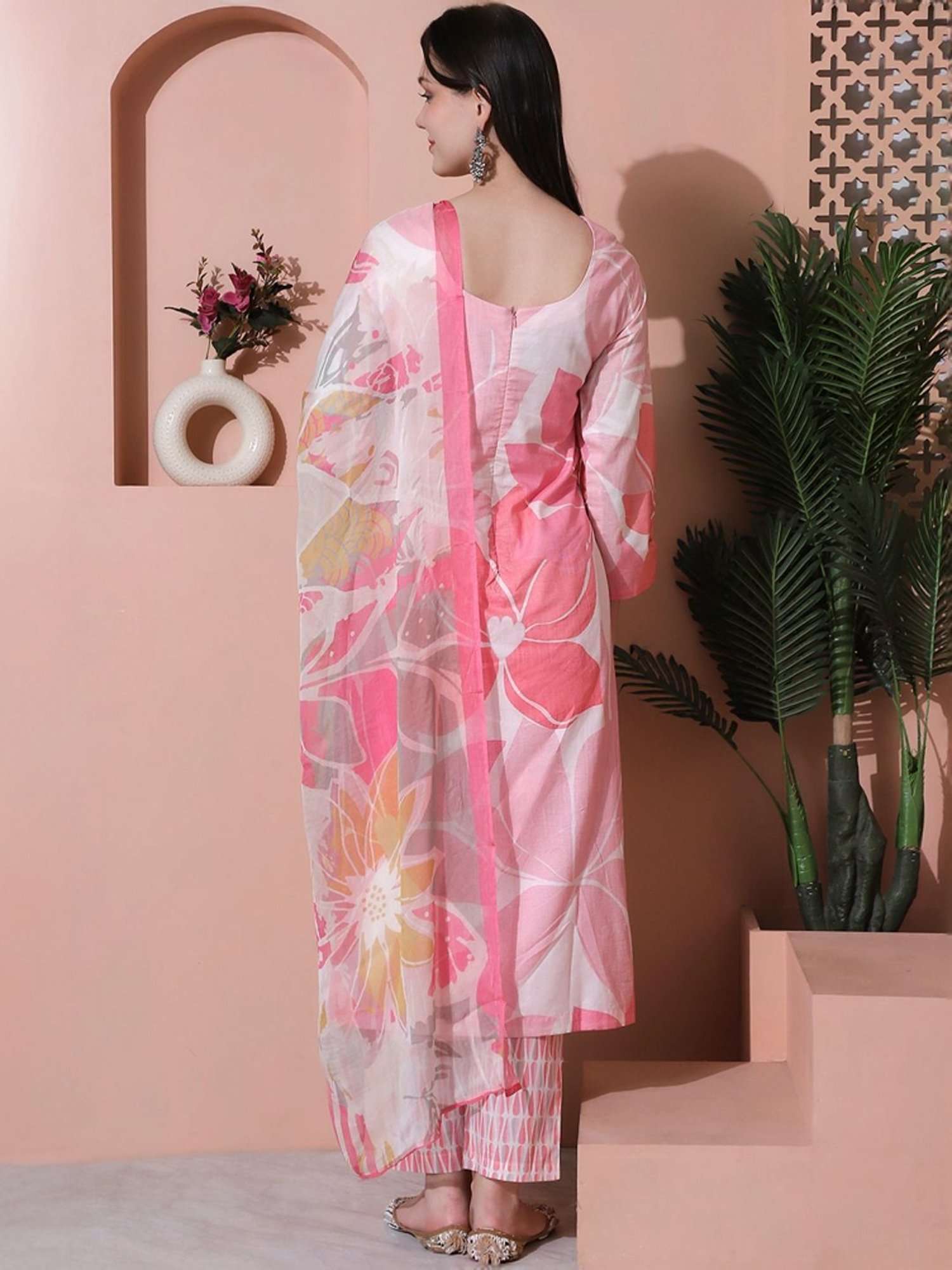 Stylee LIFESTYLE Pink Cotton Floral Print Unstitched Dress Material