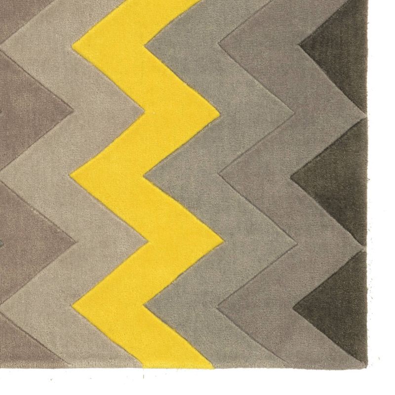 5'x7' Trio Collection ZigZag Area Rug Gray/Yellow - Linon