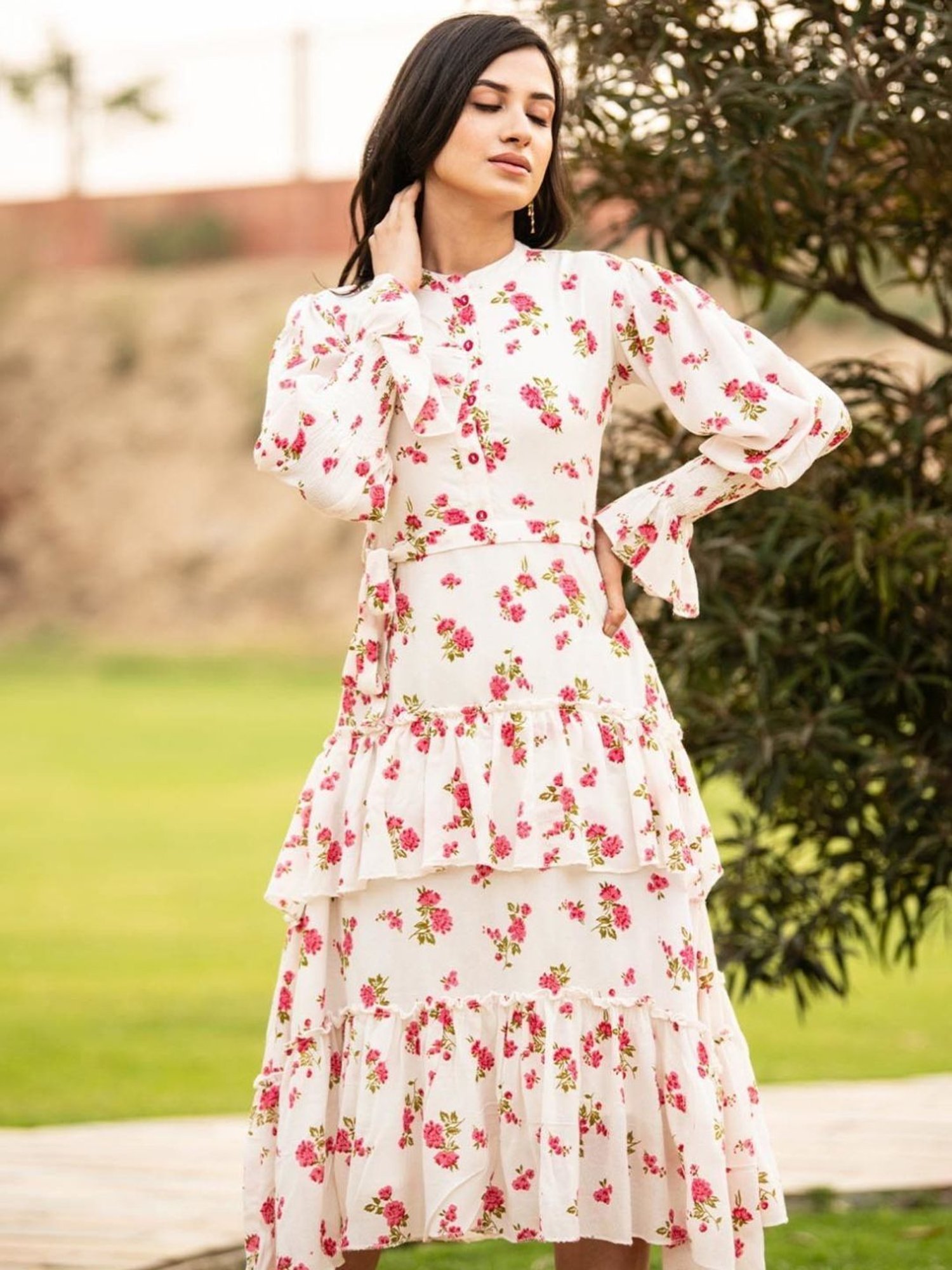 BInfinite White Orchid Asymmetric Layered Dress