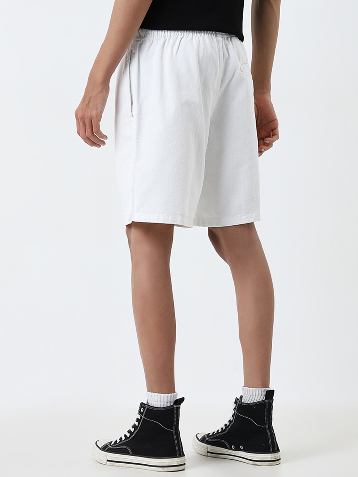Nuon by Westside White Relaxed-Fit Mid-Rise Cotton Blend Shorts