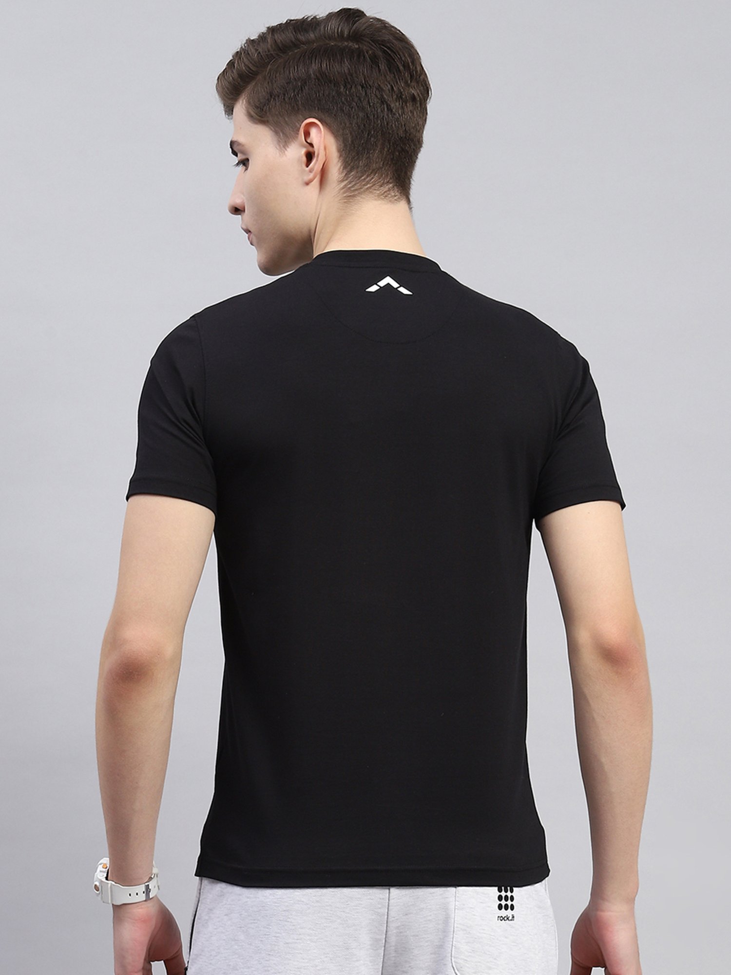 Rock.it Black Slim Fit V-Neck Sports T-Shirt