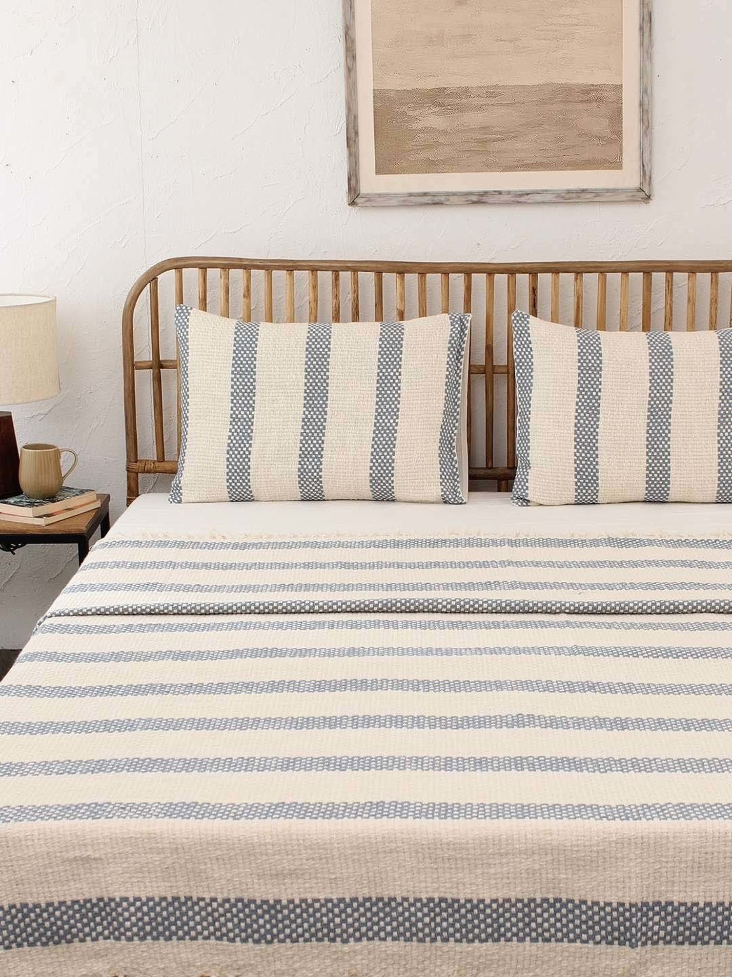 DDECOR Live beautiful Geometric Insignia Dove 210 TC Cotton Comforters - Set of 3