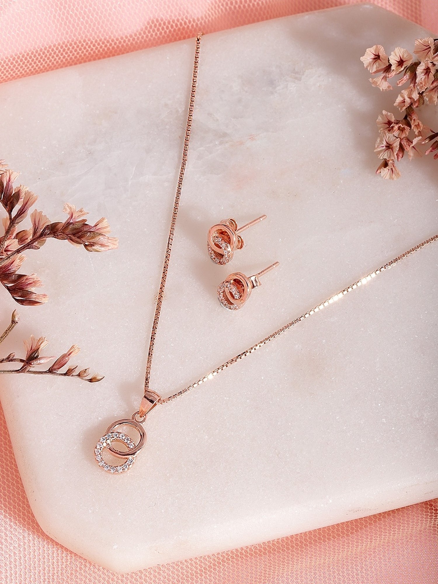 Silberry 925 Silver Solitaire Dream Pendant & Earrings