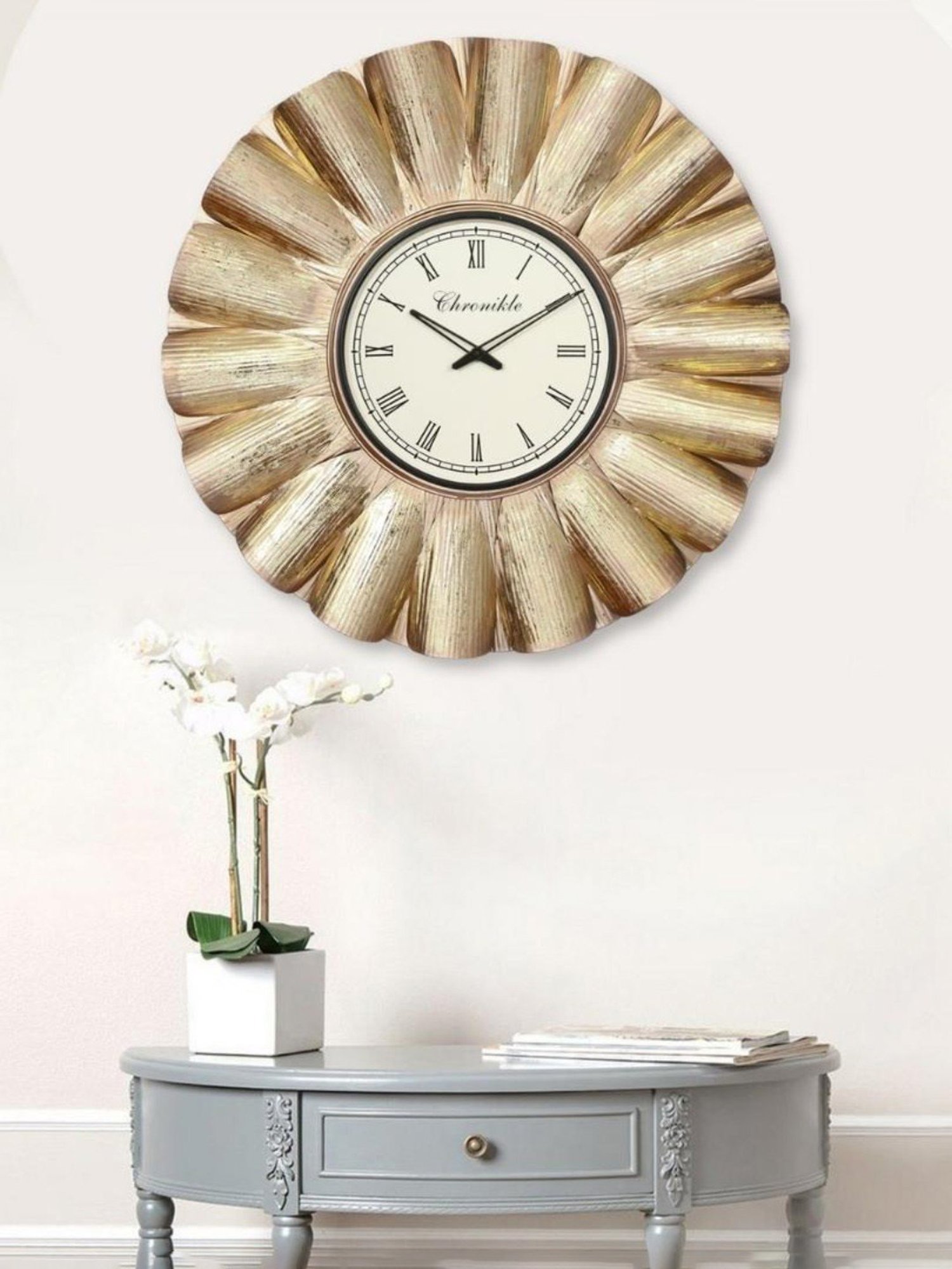CHRONIKLE Decorative Frame Golden Iron Roman Number Analog Wall Clock