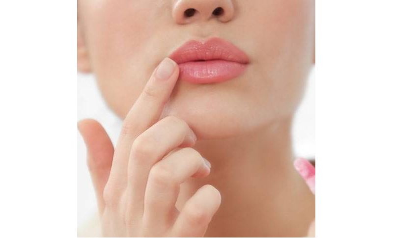 Chapstick Total Hydration Moisture + Tinted Lip Balm - SPF 15 - Peachy Keen - 0.08oz