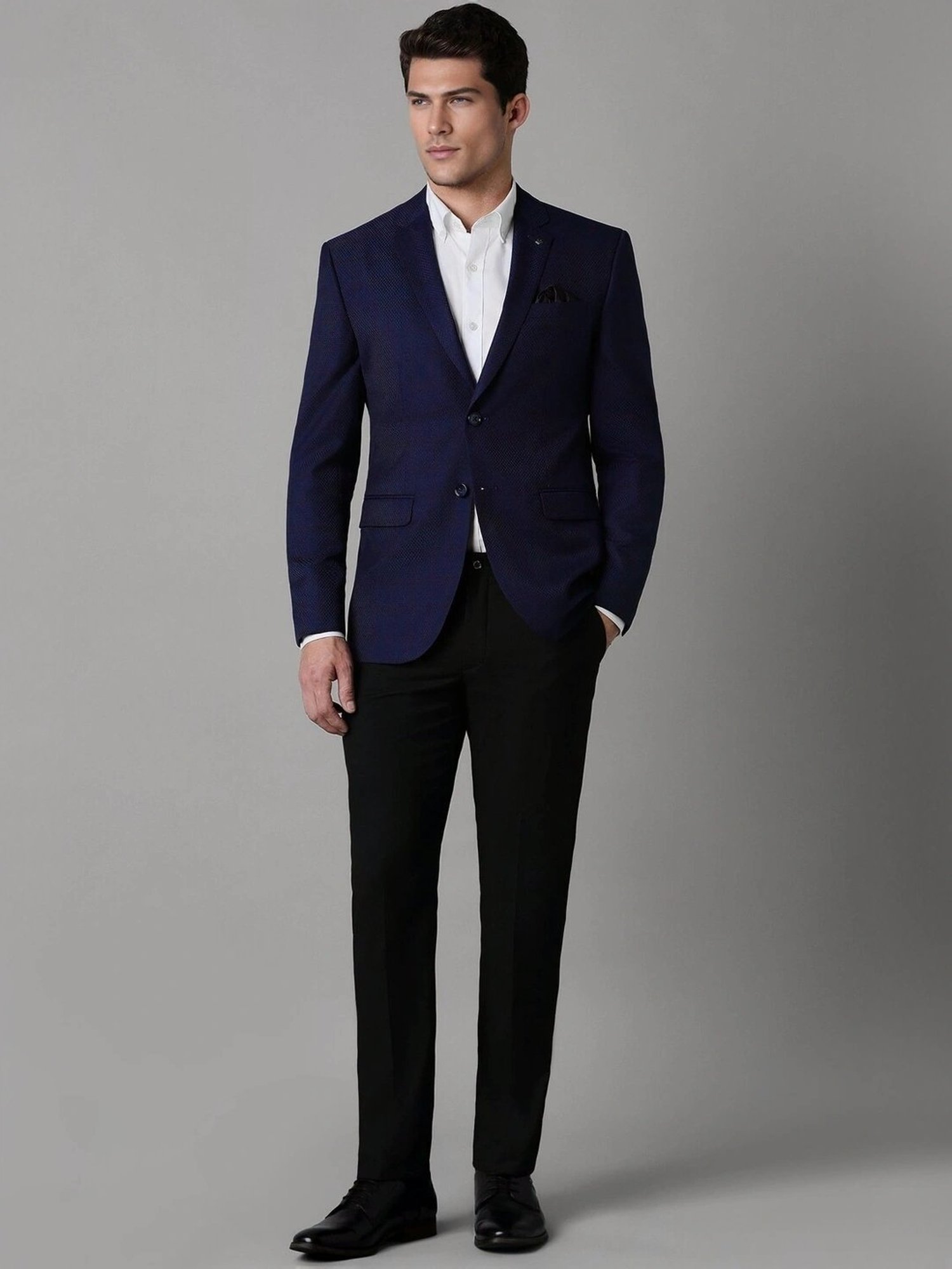 Vastramay Black Regular Fit Blazer