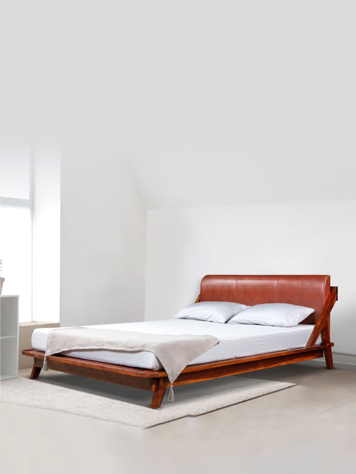 Duroflex Plush Brown Sheesham Wood King Bed in Honey Finish