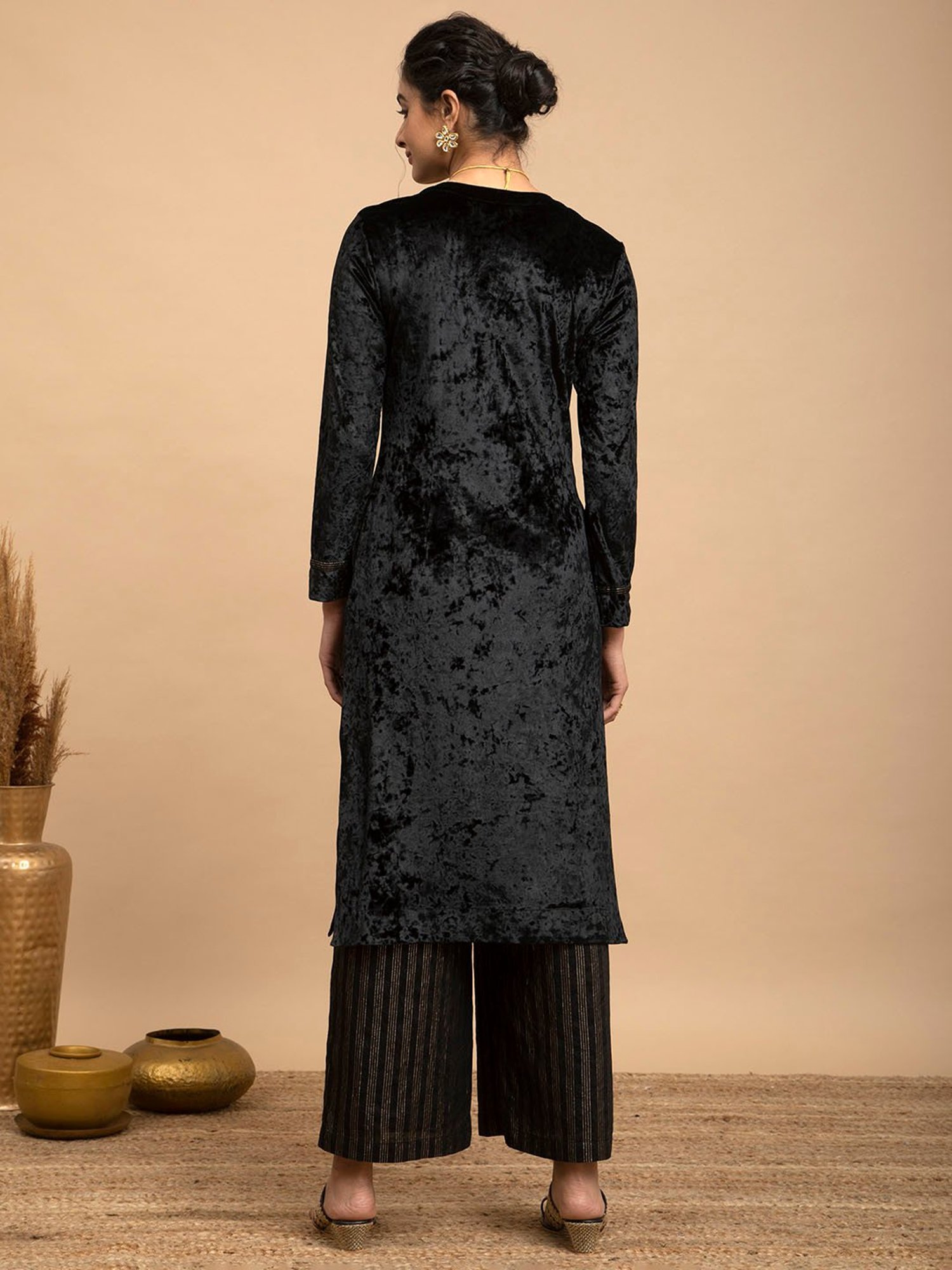 Pink Fort Black Regular Fit Kurta