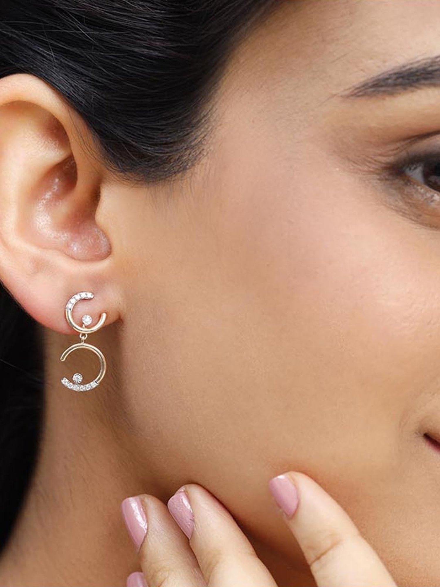 Mia by Tanishq Nature's Finest 14k Gold Sparkling Curves Diamond Drop Earrrings for Women