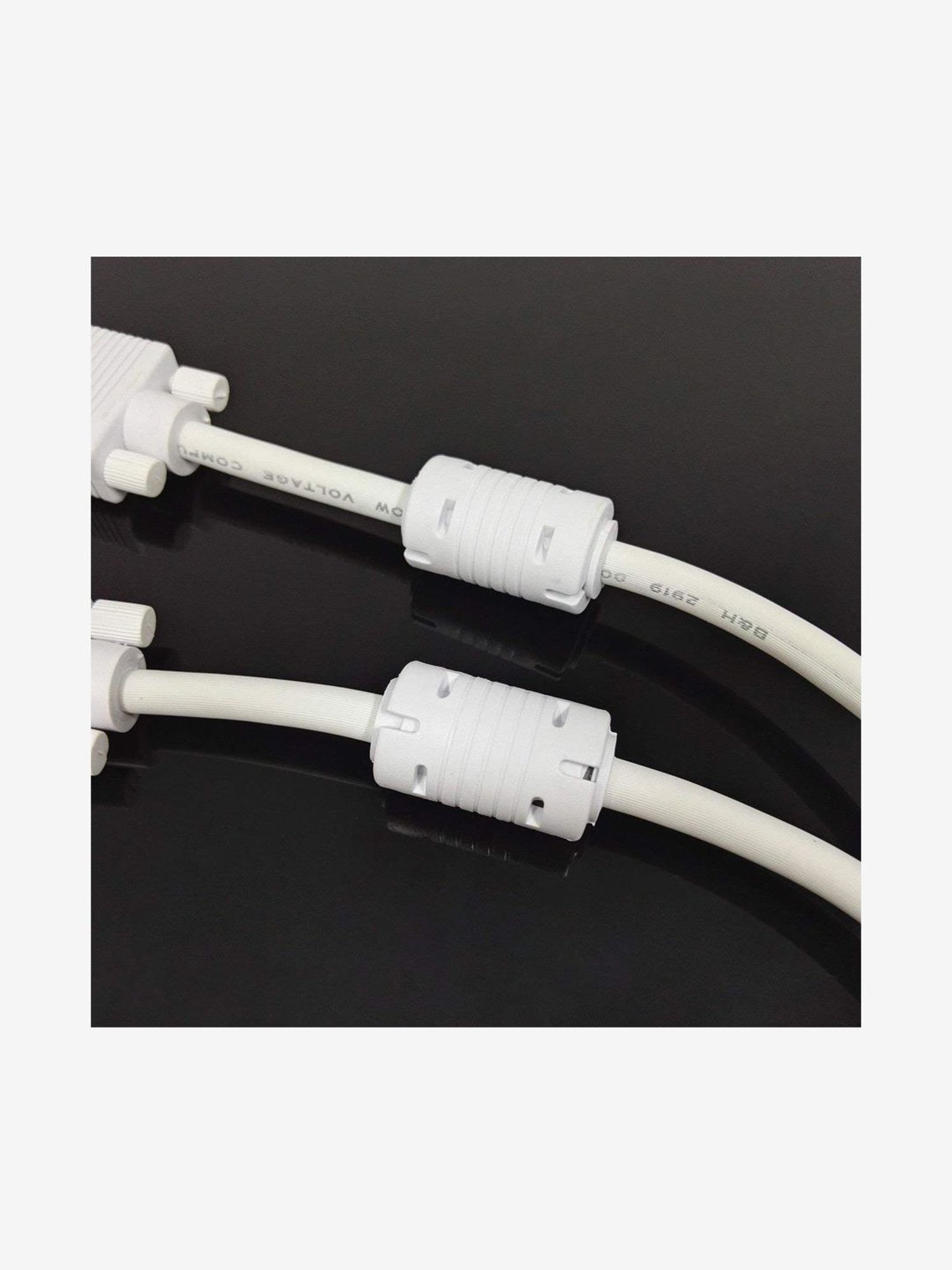 Ebsb Tv-Out Cable 1.5 Meter 15 Pin Male To Male Vga Cable (White)