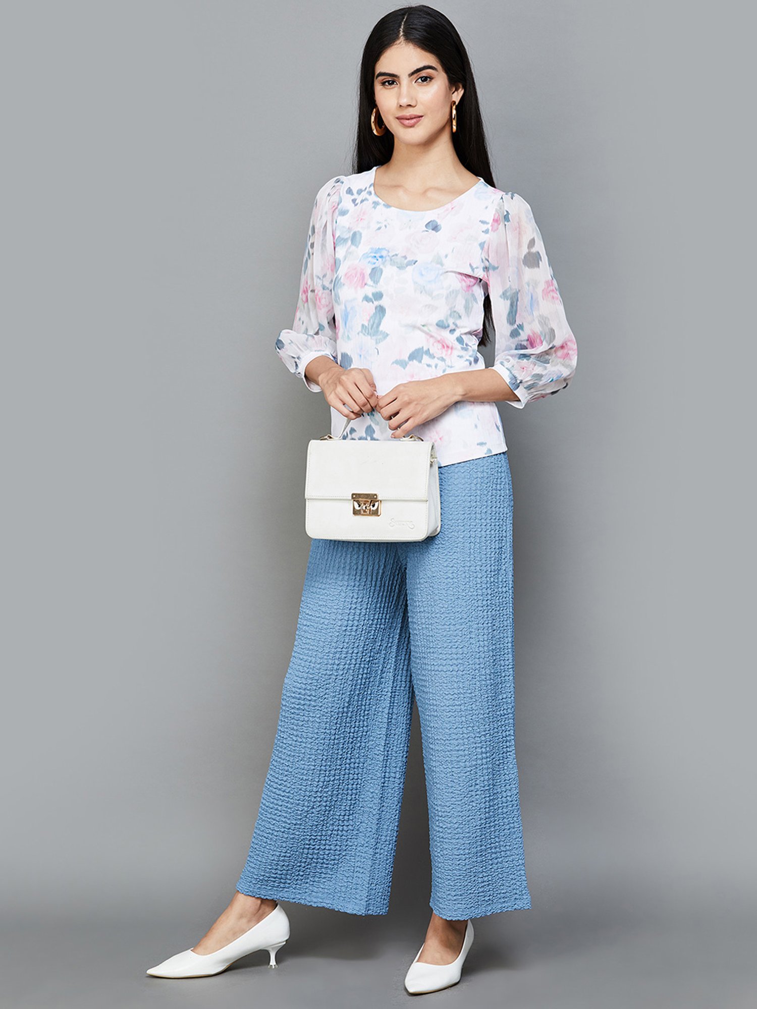 Code by Lifestyle Off-White Printed Top