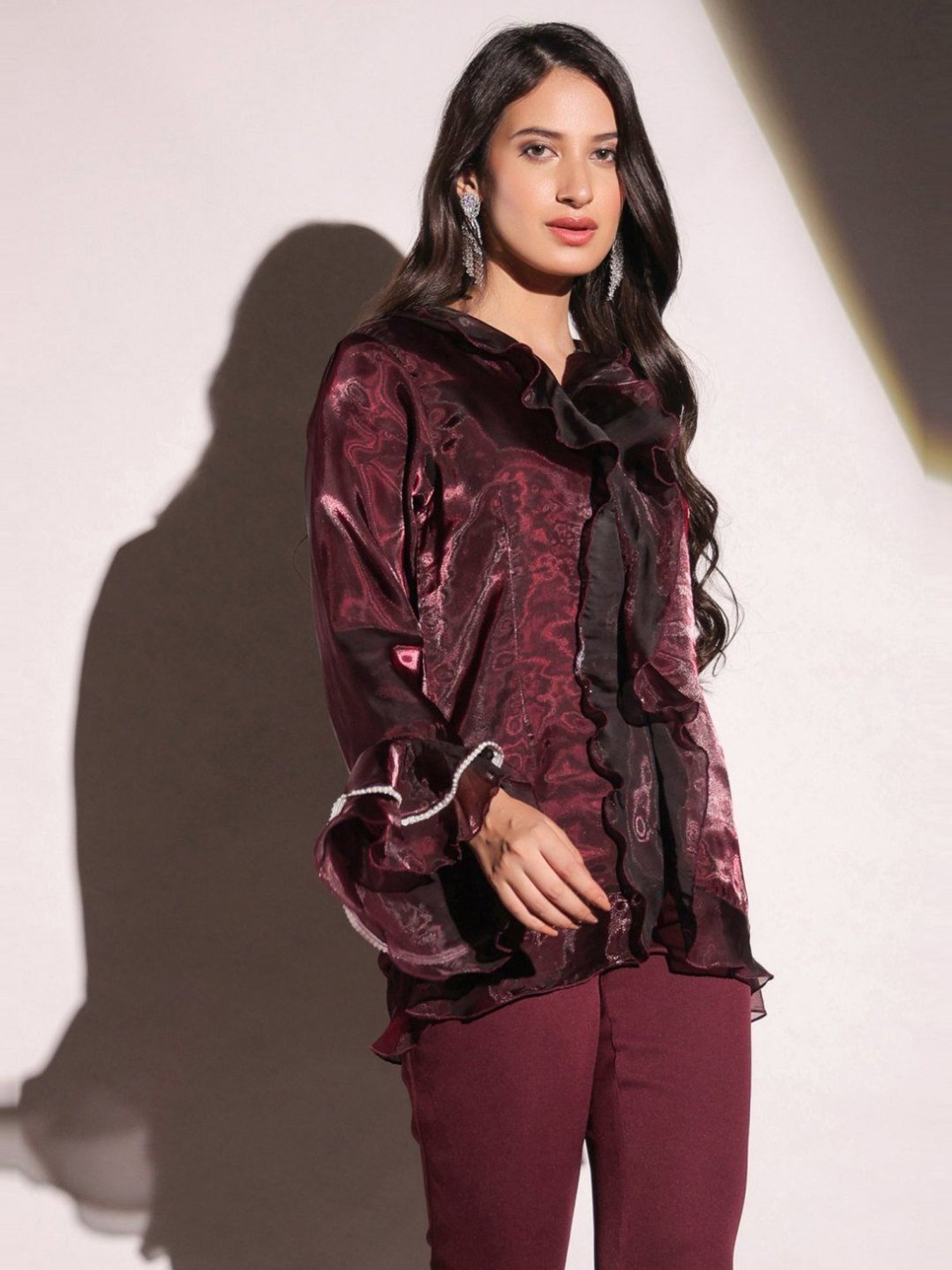 BInfinite Wine Showtime Rasin Ruffled Top