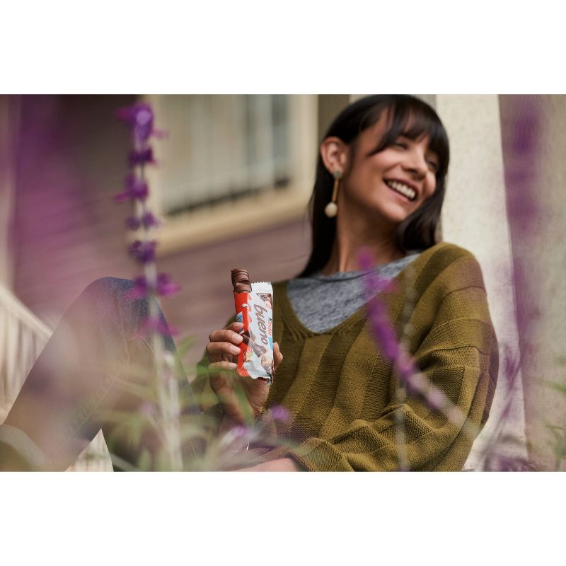 Kinder Bueno Hazelnut Chocolate Candy - 1.5oz