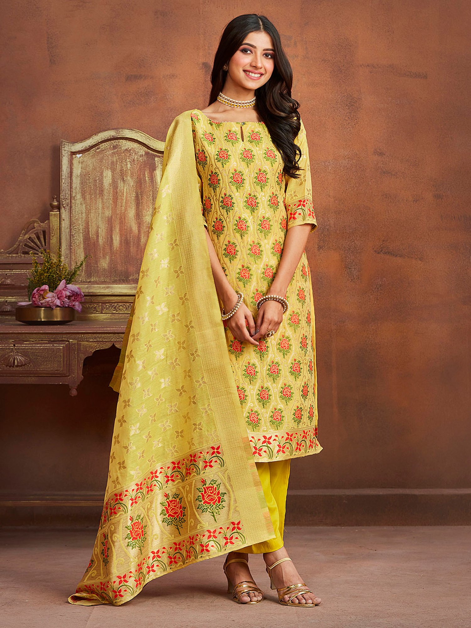 Ishin Yellow Printed Kurta With Pant & Dupatta