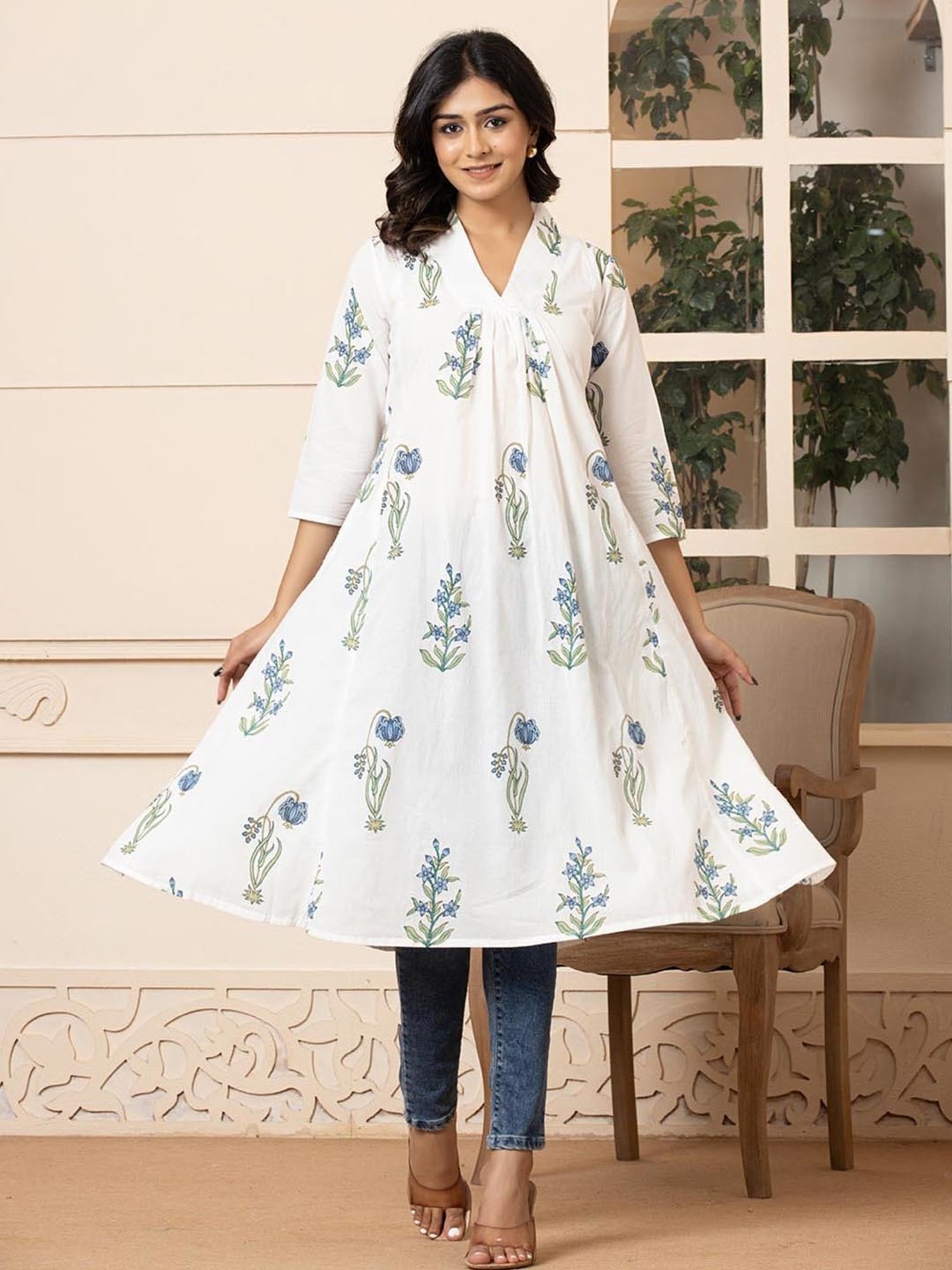 Yufta White Cotton Floral Print A Line Kurta