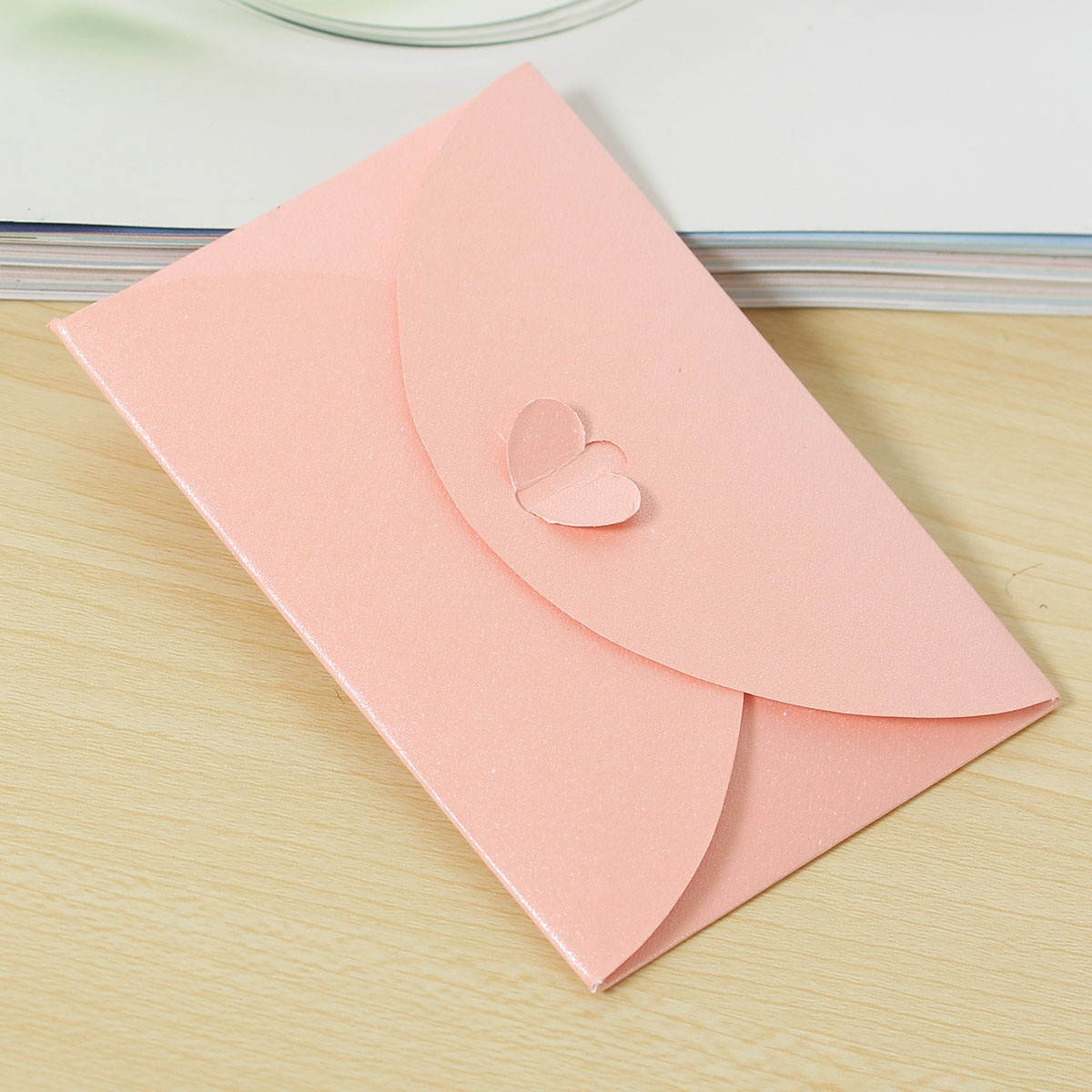 Desco - 13840 - Desi Pak 1/2 Unit Desiccant Drying Agent Pack, 3 in x 1.5 in 700/CA