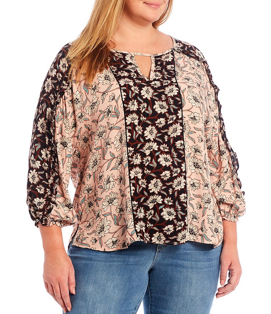 Democracy Plus Size Border Floral Print Woven Keyhole Round Neck Ruffle Edge Shoulder Detail 3/4 Sleeve Top