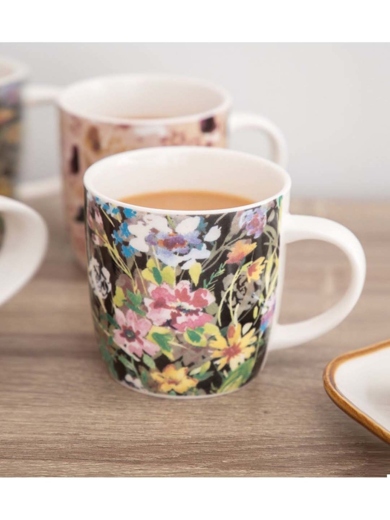 KitchenCraft Multicolor Ceramic Barrel Mug (0.425 L) - Set of 4