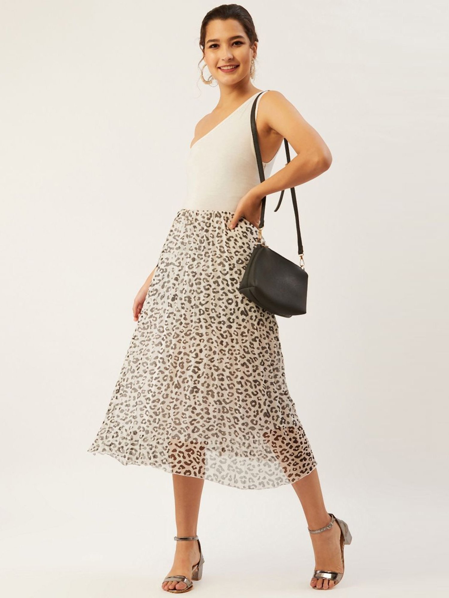 Anvi Be Yourself White & Black Printed A-Line Skirt