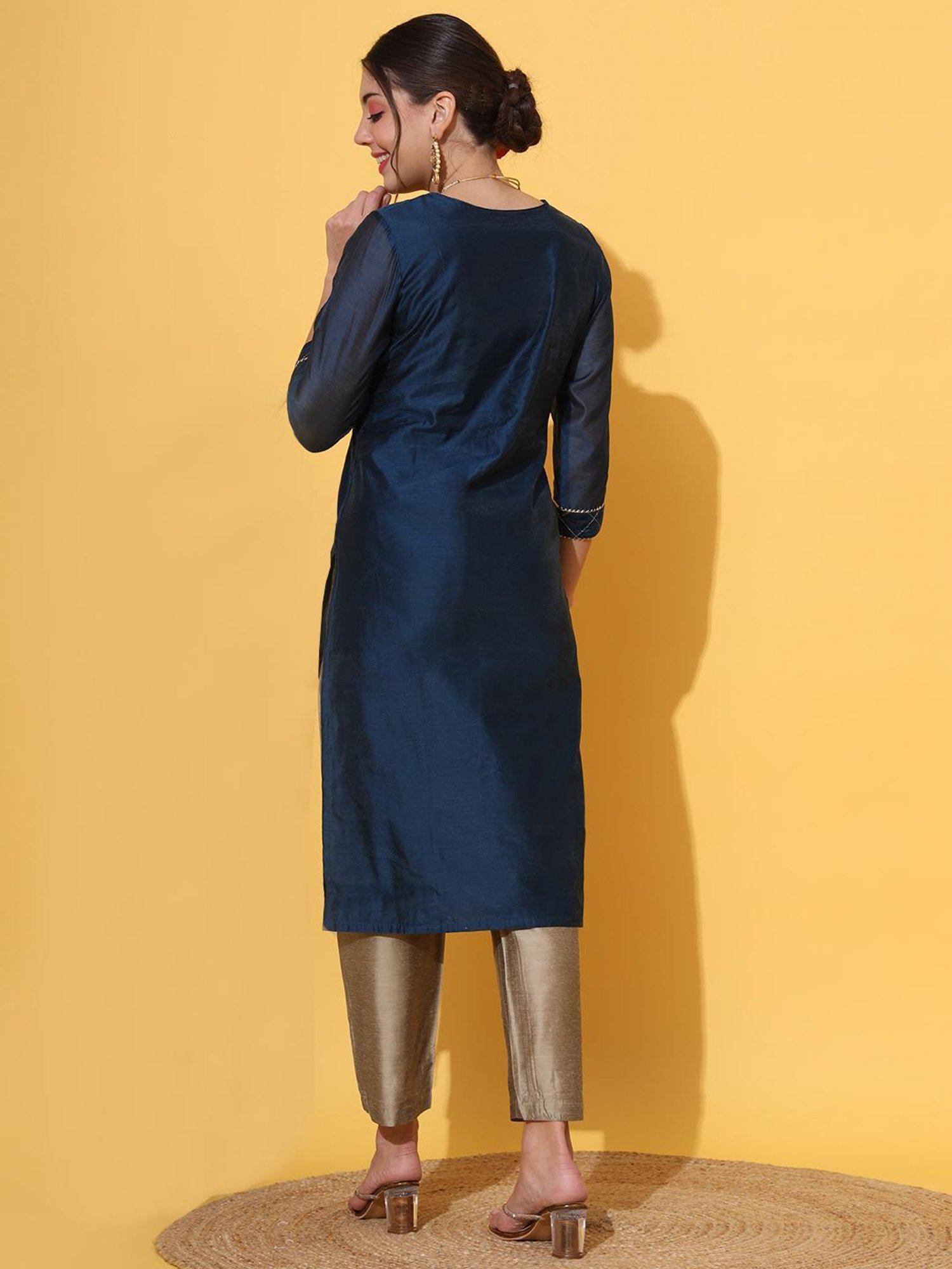 DECKEDUP Navy Embroidered Kurta With Pants