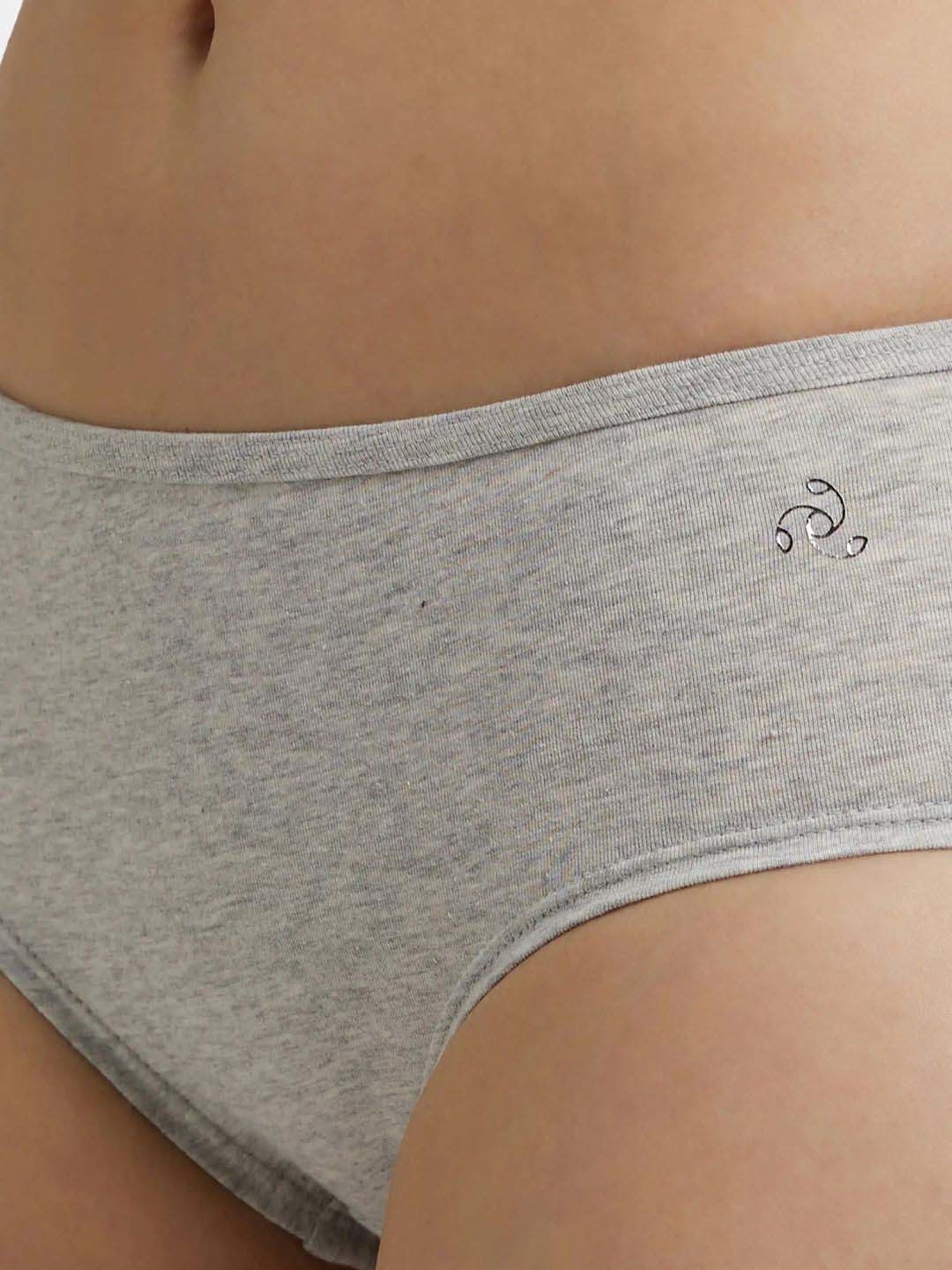 Jockey SW02 Women's High Coverage Super Combed Cotton Hipster (Pack of 2_Color & Prints May Vary)