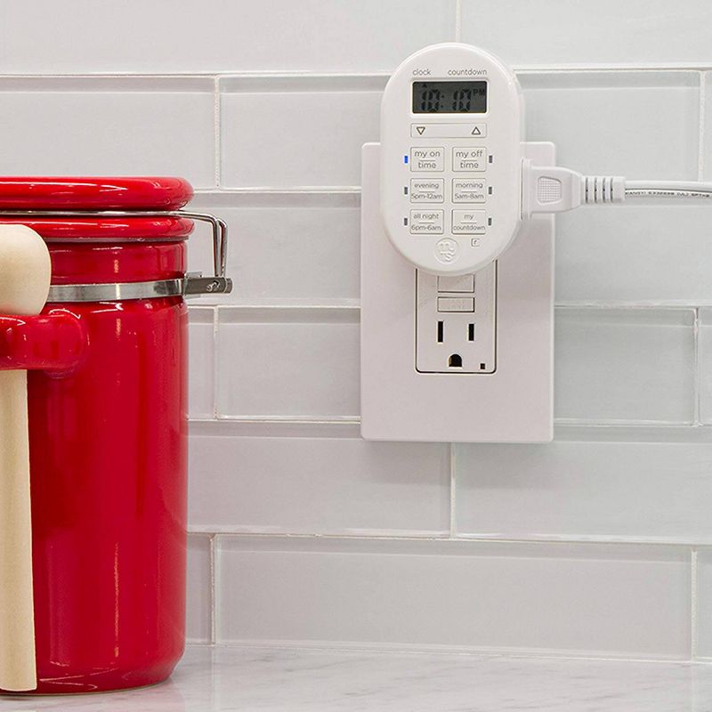 myTouchSmart Indoor Plug-In Digital Timer White