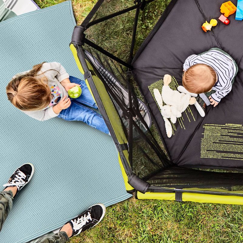 Evenflo Play-Away Portable Playard Deluxe Adventurer