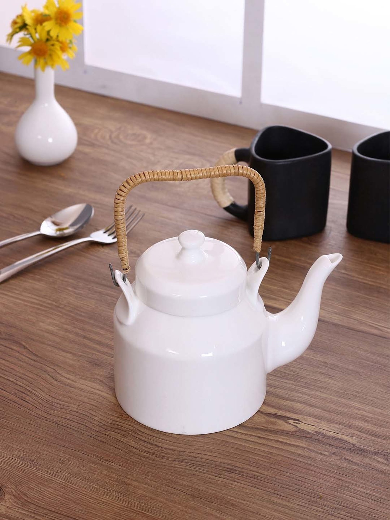 Clay Craft White Ceramic Tea Kettle (1000 ml)