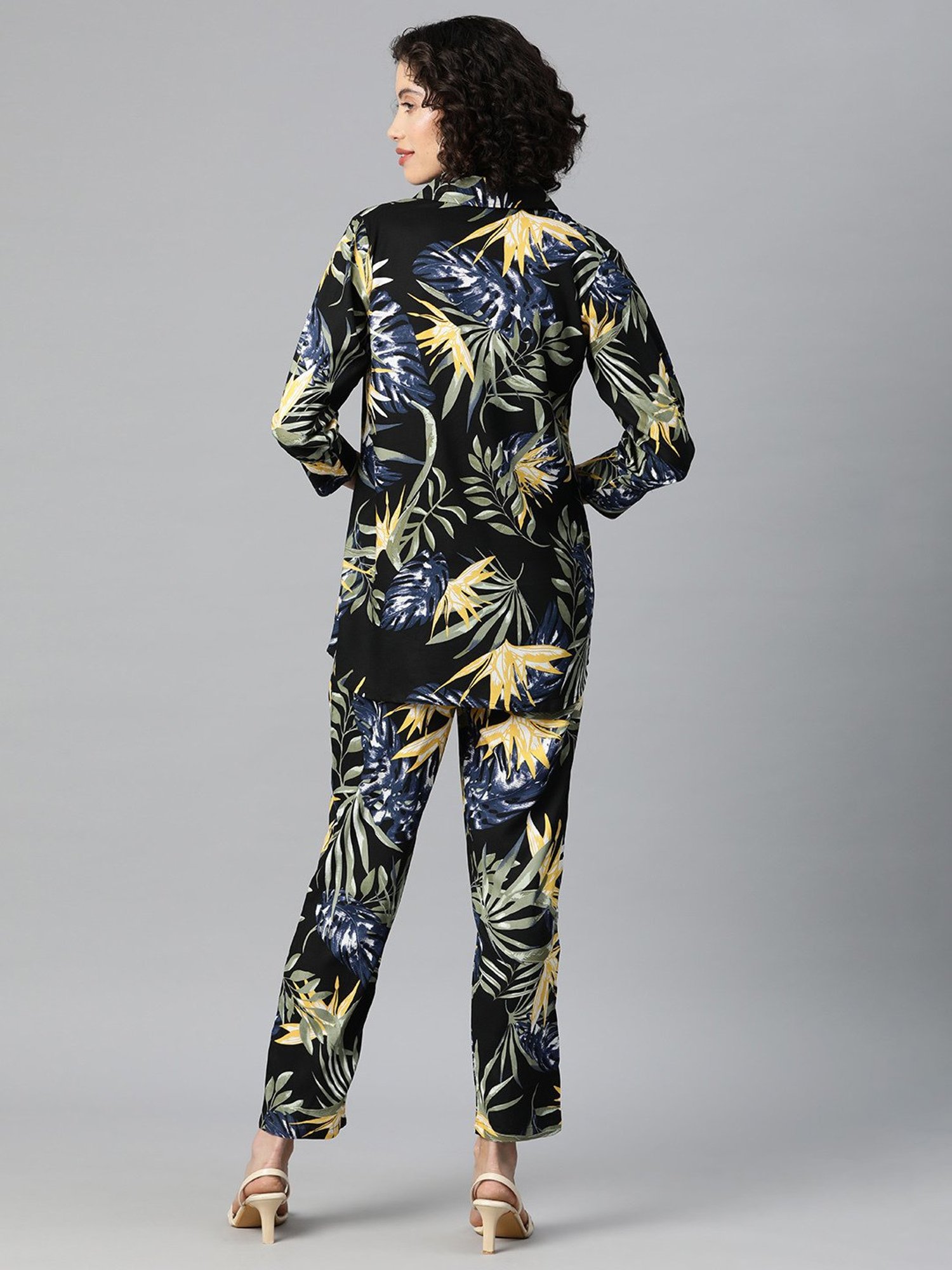 One Femme Black Print Shirt With Pants