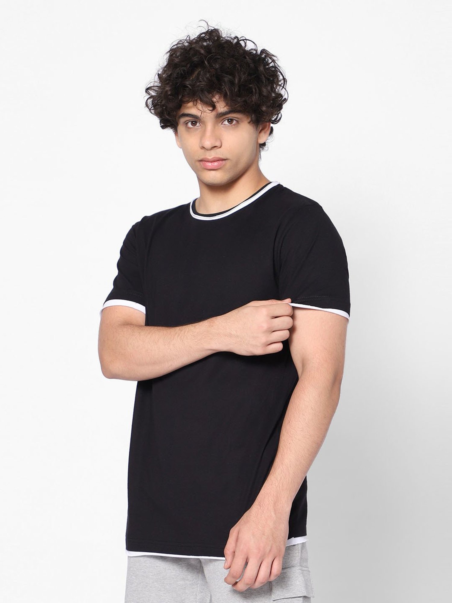 TeenTrums Boys Black Solid T-Shirt