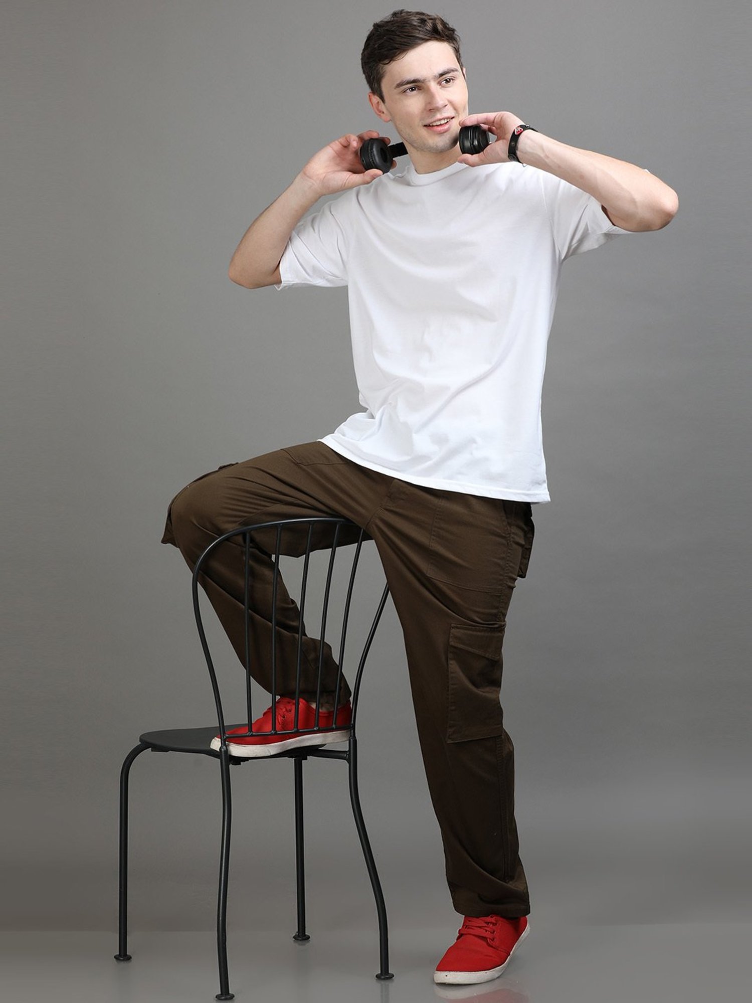 Bushirt White Regular Fit Cotton Oversize Crew T-Shirt