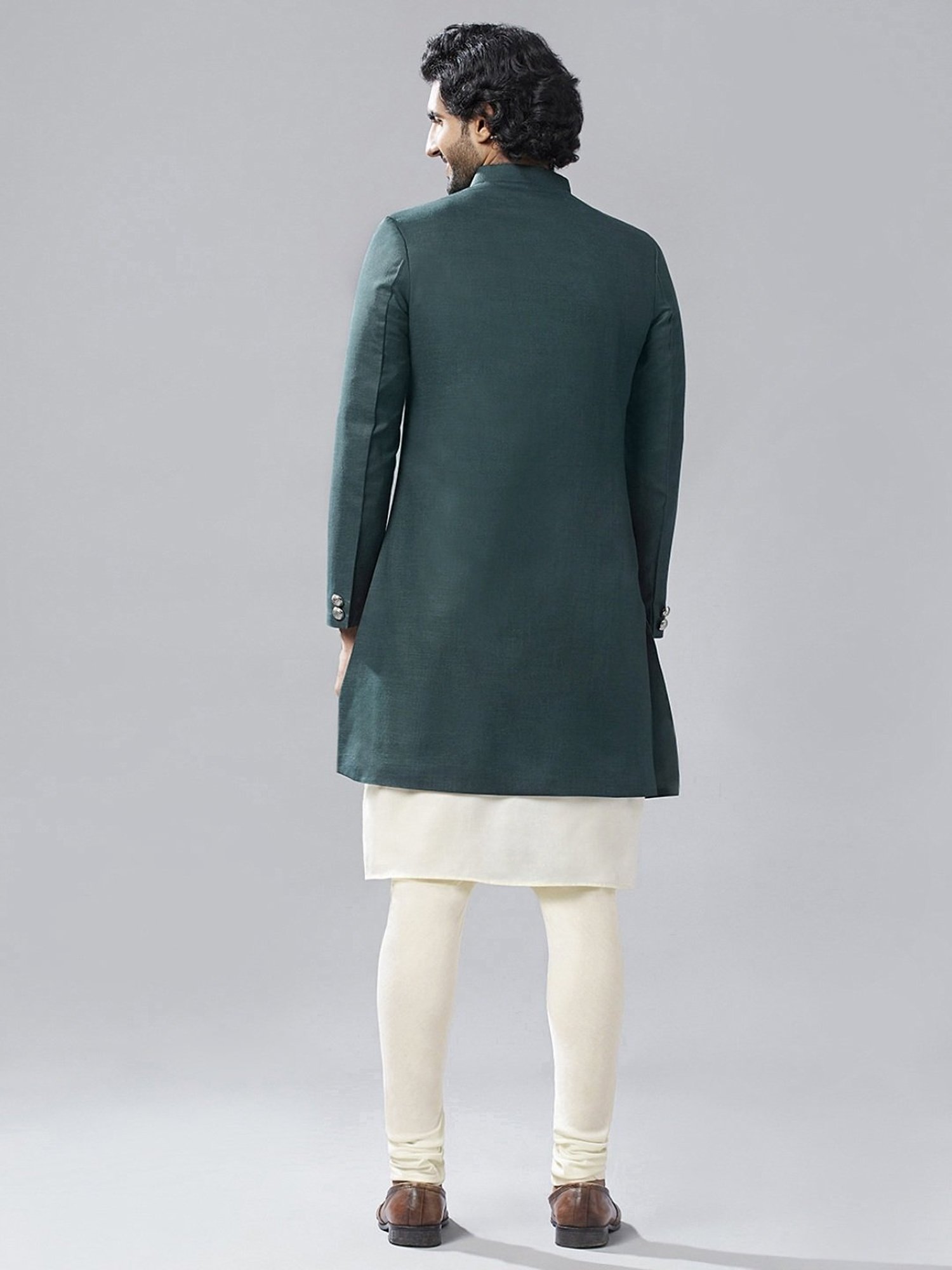 Kisah Beige & Green Regular Fit Sherwani Set