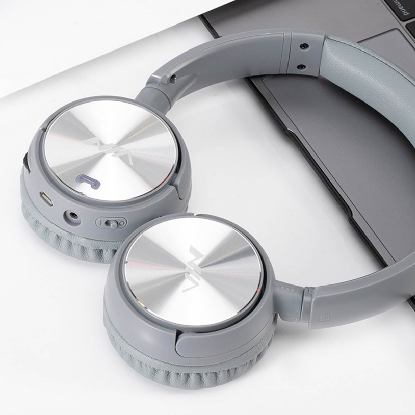 NIA Q2 Foldable On Ear Headset Wireless Bluetooth Headphones 3.5mm AUX IN Music Earphone TF Card MP3 Player FM Radio with Microphone APP Control