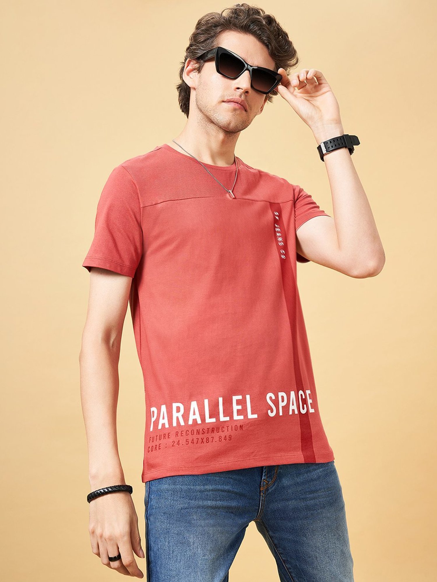 SF Jeans by Pantaloons Red Earth Cotton Slim Fit Printed T-Shirt