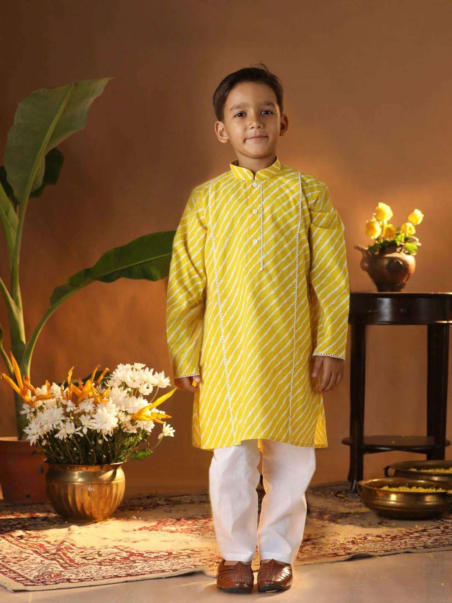 VASTRAMAY Boys Yellow & White Cotton Printed Full Sleeves Kurta Sets