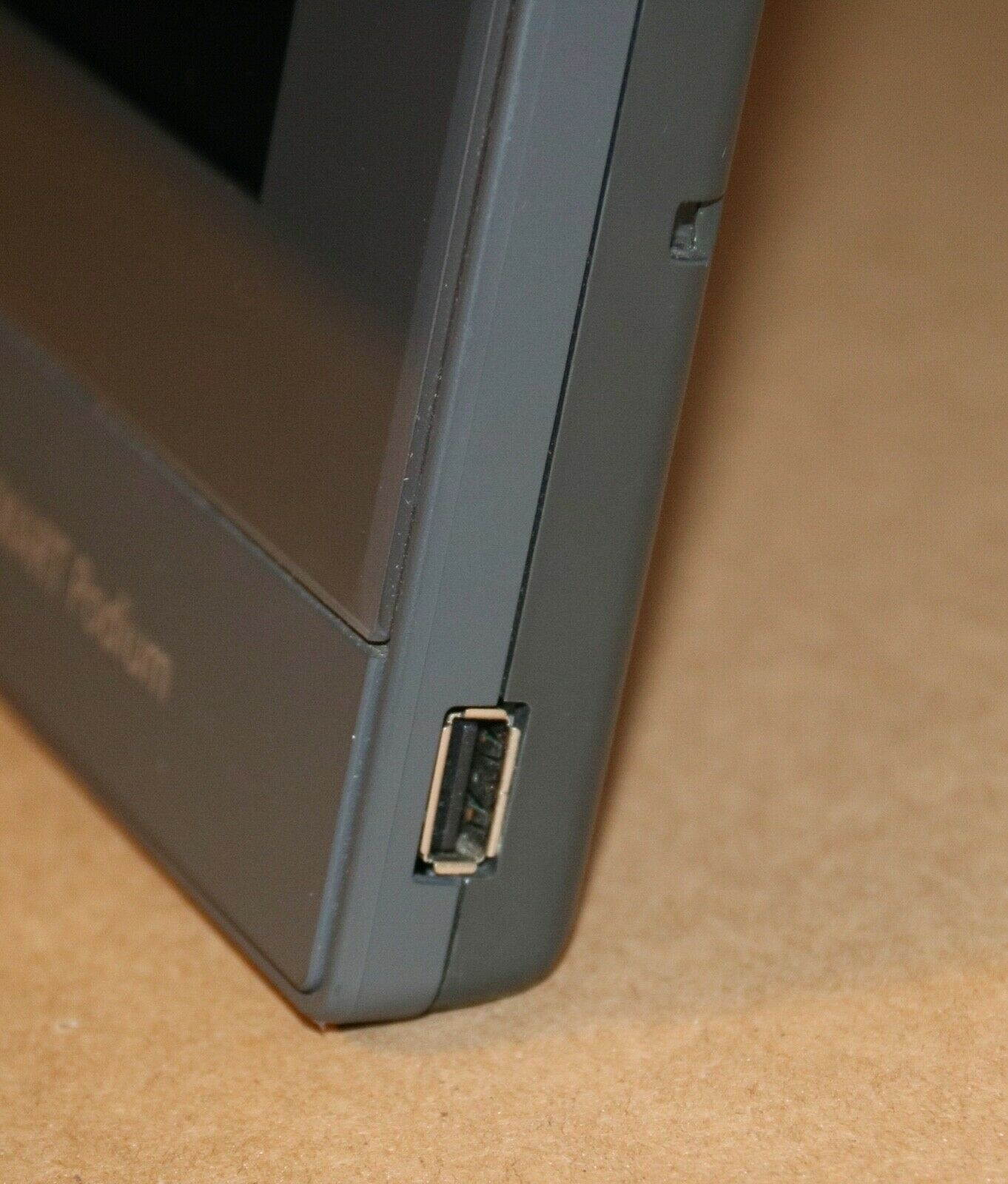 SMART Podium Interactive Display ID422W 22" w/ Stand & Pwr Supply.No Stylus Pen